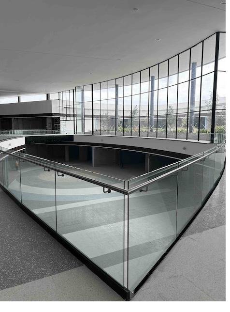 Centro comercial (AAA), imagen 1